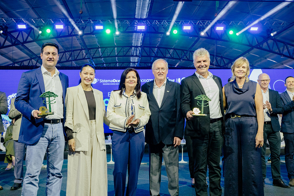 Frísia é homenageada pelo centenário; Slob relembra trajetória da cooperativa e reafirma compromisso com o futuro