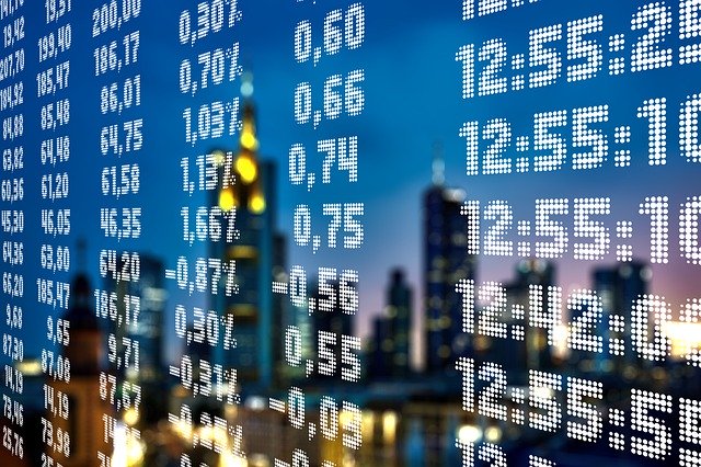 MERCADO FINANCEIRO: Bolsa sobe e fecha no melhor nível em 15 dias