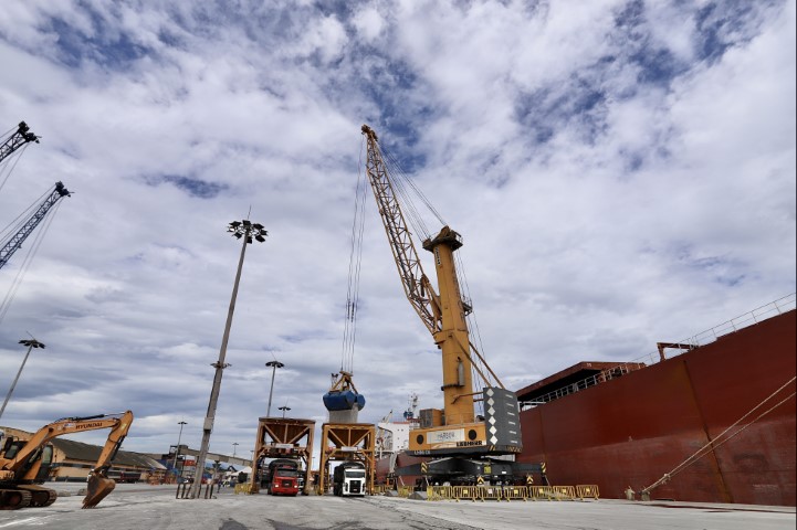 COMÉRCIO EXTERIOR: Importações registram aumento de 12% pelos portos do Paraná