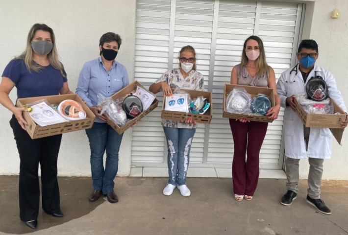 COVID-19 II: AFCC Castrolanda e Sicredi doam máscaras respiratórias para UPA de Castro (PR)