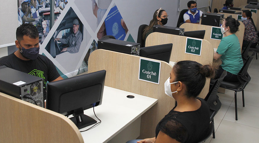 PNAD CONTÍNUA: Desemprego fica estável em 14,4% no trimestre encerrado em fevereiro