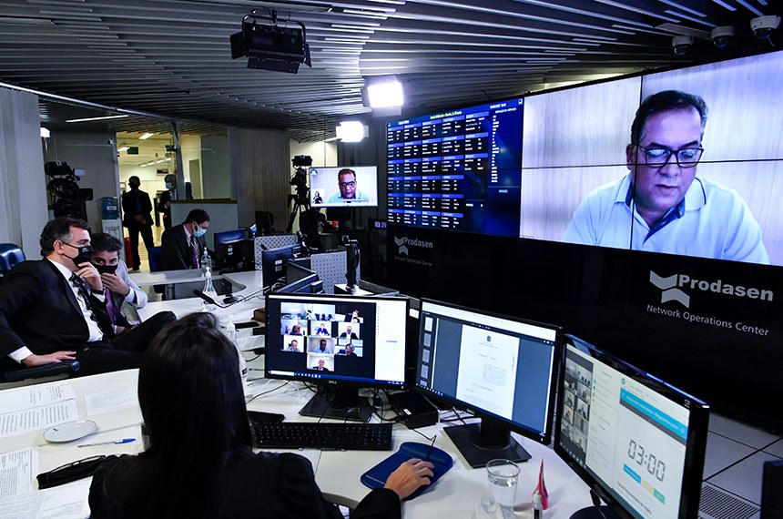 LEGISLATIVO: Aprovada criação de plataforma para unificar dados do SUS e da rede privada