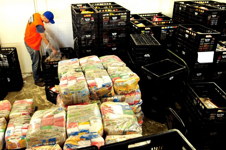 CRISE SANITÁRIA: Levantamento mostra que fome provocada pela pandemia atinge 19 milhões de brasileiros