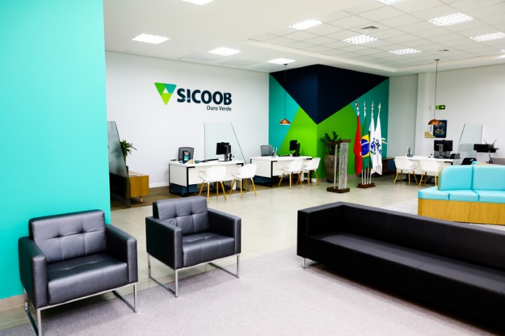 SICOOB OURO VERDE: Mais uma agência é inaugurada em Londrina