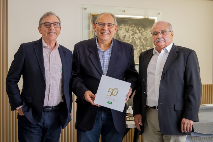 UNIMED LONDRINA: Sistema Unimed homenageia cooperativa pelos 50 anos de história