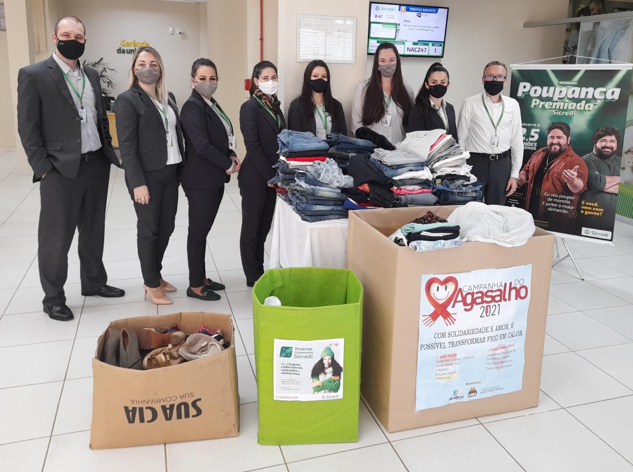 SICREDI PARQUE DAS ARAUCÁRIAS: Campanha de Inverno Cooperativo arrecada mais de 6 mil agasalhos