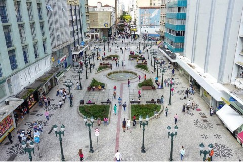 ECONOMIA: Comércio paranaense cresce quase 9% nos primeiros cinco meses do ano