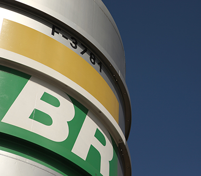  PETROBRAS: Litro da gasolina sobe R$ 0,09 nas refinarias 