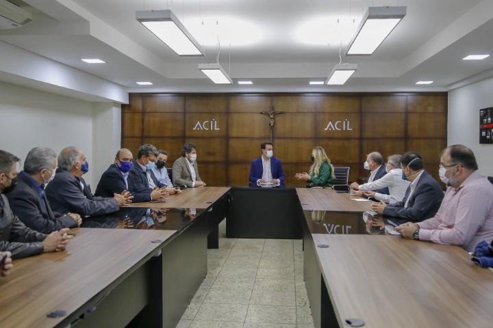 RODOVIA: Em reunião com setor produtivo de Londrina, governador anuncia edital da duplicação da PR-445
