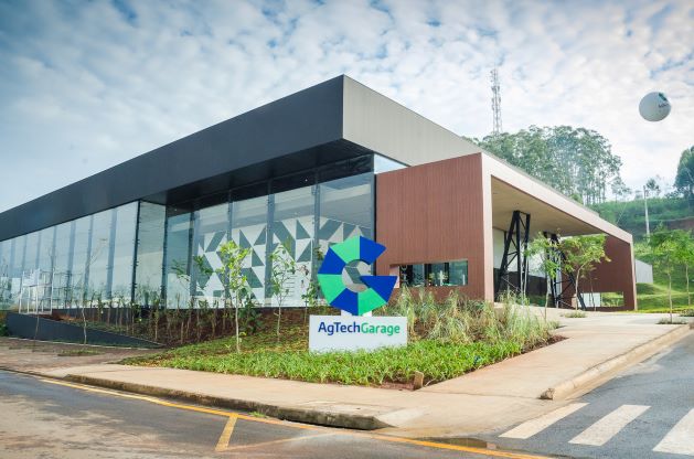 SICREDI: Instituição financeira cooperativa está entre os finalistas do prêmio de inovação AgTech Garage Awards