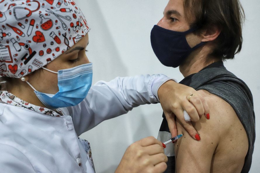 SAÚDE III: Paraná ultrapassa marca de 10 milhões de doses aplicadas contra a Covid-19