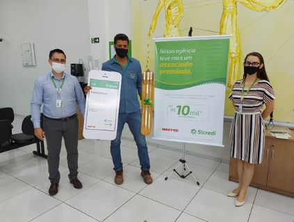 SICREDI UNIÃO PR/SP: Associado ganha R$ 10 mil da campanha do seguro