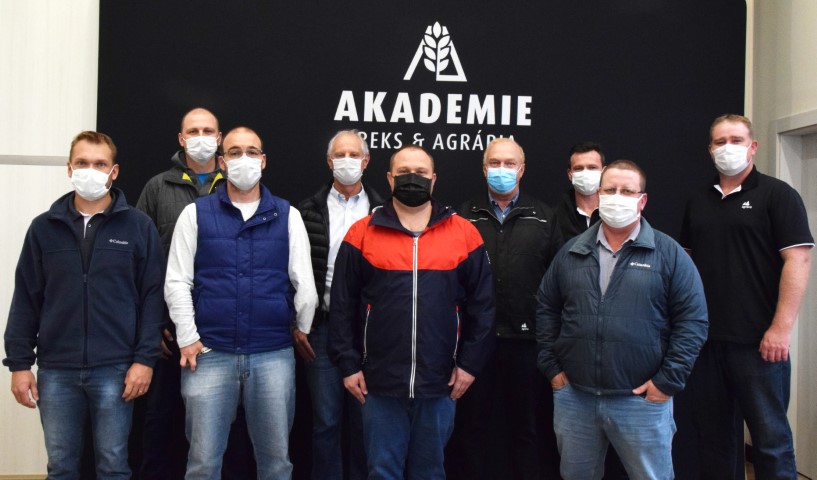 AGRÁRIA: Conselho de Administração participa de treinamento