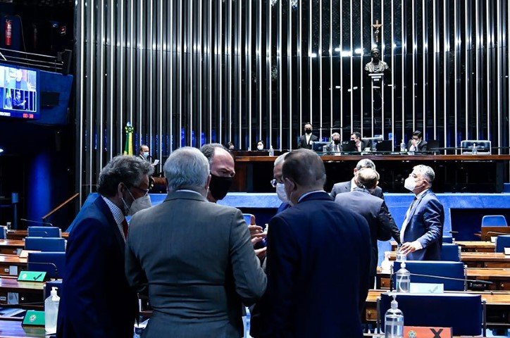 LEGISLATIVO: Senado vota na quarta MP que cria minirreforma trabalhista
