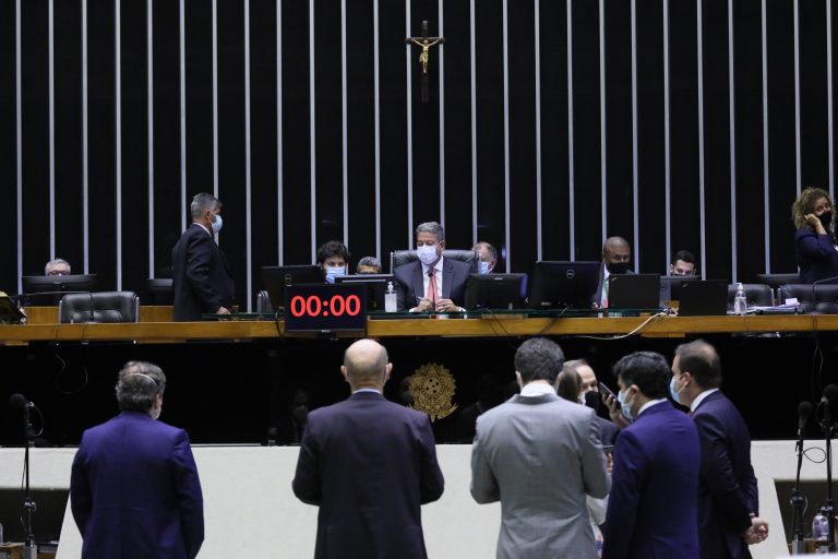 CÂMARA: Deputados podem votar nesta terça-feira proposta que altera composição do Conselho Nacional do Ministério Público