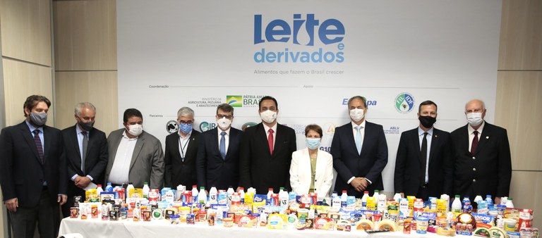 LÁCTEOS: Mapa, setor leiteiro e supermercados lançam 1ª Semana do Leite