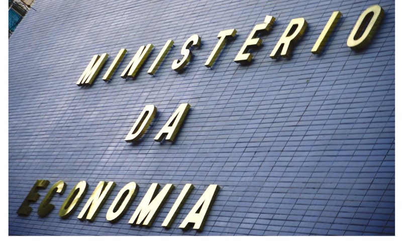 ECONOMIA: Governo reduz previsão de crescimento da economia para 5,1% este ano