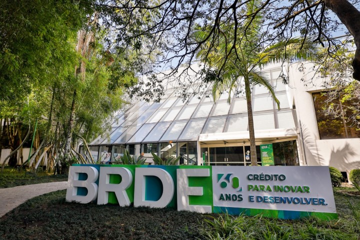AGRÁRIA: BRDE celebra parceria com a cooperativa em comemoração aos 70 anos de Entre Rios