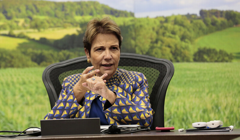 SECA II: Ministra Tereza Cristina visita propriedades afetadas pela estiagem no RS, SC, PR e MS
