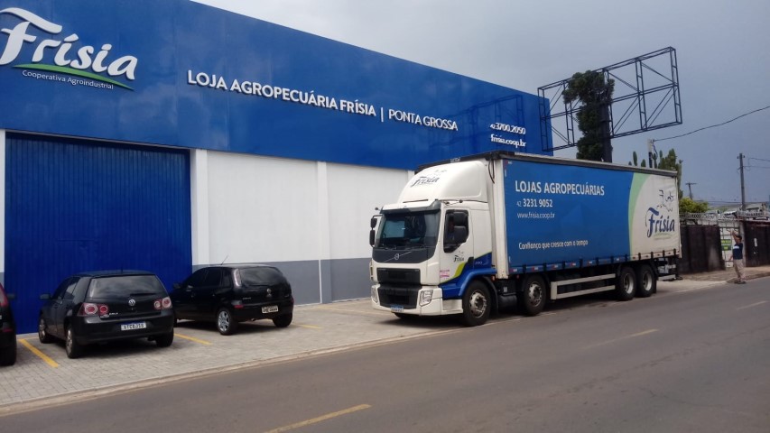 FRÍSIA: Cooperativa inaugura sua 12ª loja agropecuária e expande atuação no segmento