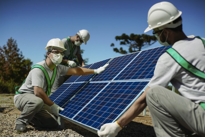SICREDI: Em operação inédita, instituição cooperativa faz emissão de Green Bond subordinado de USD 100 mi para financiar projetos de energia renovável 