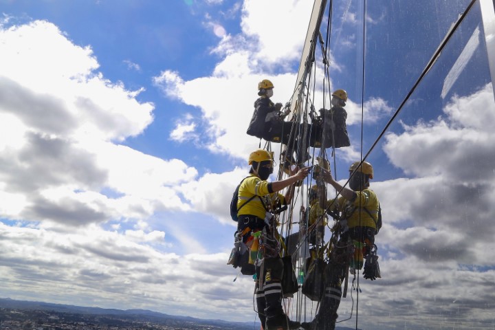 CAGED: Com 28,5 mil vagas abertas, Paraná lidera a geração de empregos no Sul do País em fevereiro