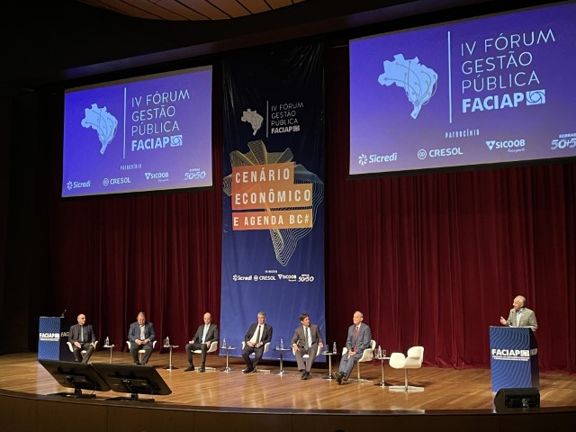 FACIAP: Sicredi, Cresol e Sicoob participam de debate com Banco Central