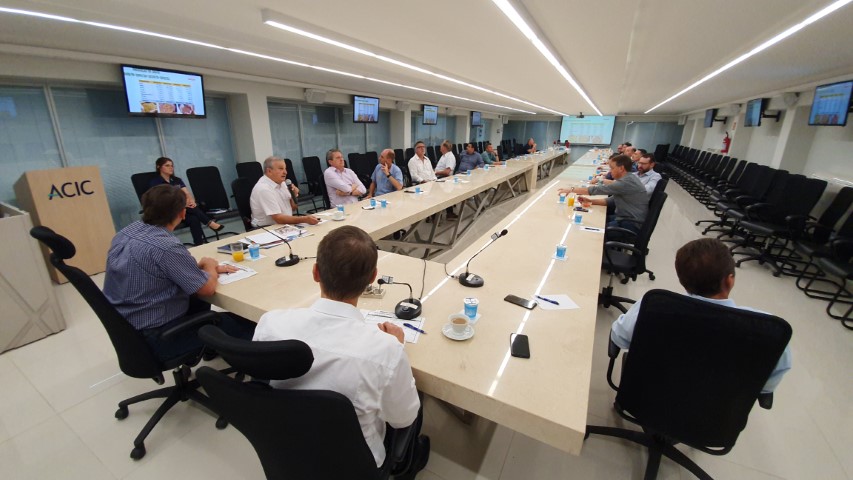 COOPAVEL: Desequilíbrio entre produção e consumo deve manter preços das commodities em alta, afirma Dilvo