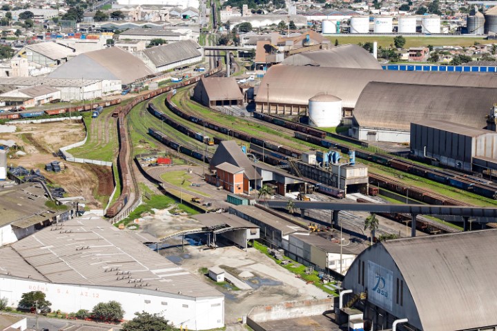 INFRAESTRUTURA: Nova Ferroeste fará investimentos estruturais e ambientais em Paranaguá e Morretes