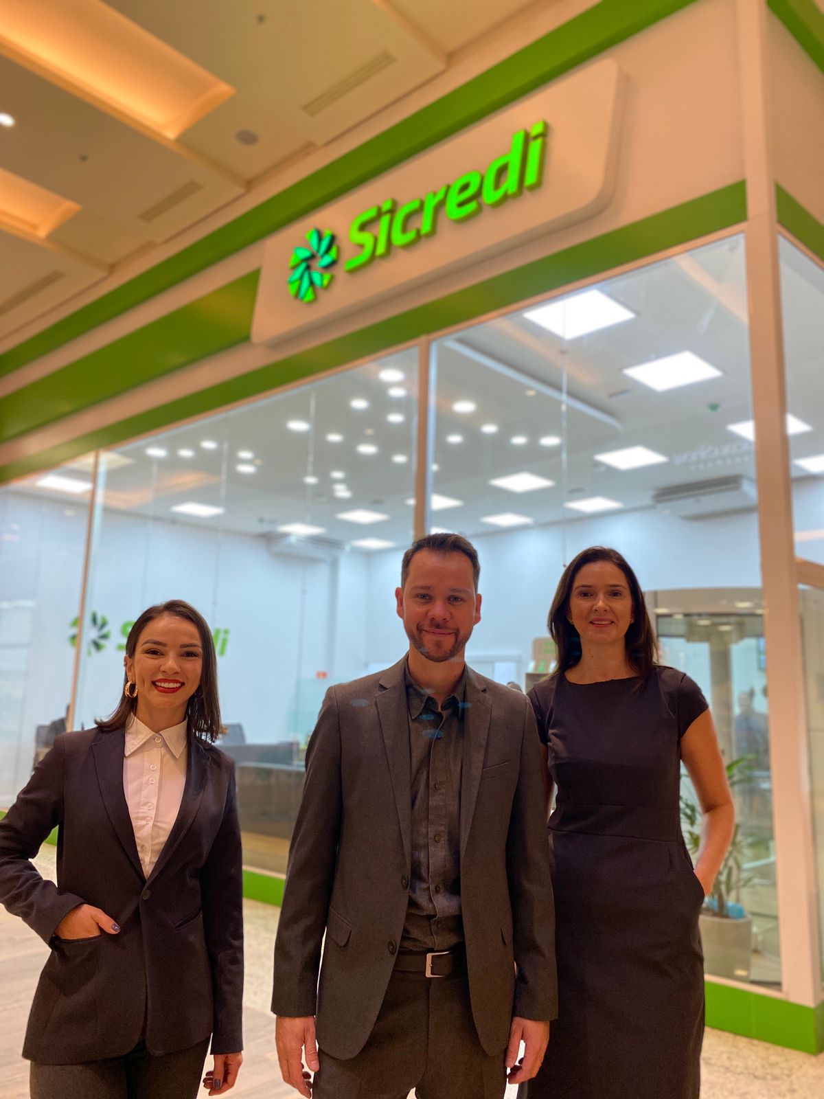 SICREDI PARQUE DAS ARAUCÁRIAS: Agência é inaugurada no PB Shopping, em Pato Branco (PR)