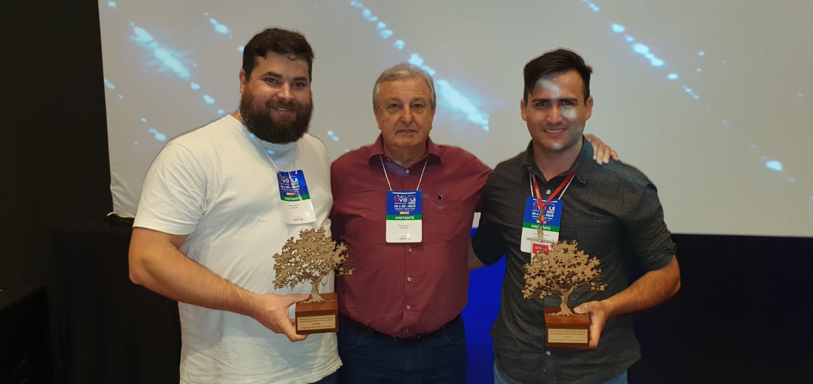 COOPAVEL: Cooperativa conquista dois prêmios no “Oscar do cooperativismo brasileiro”
