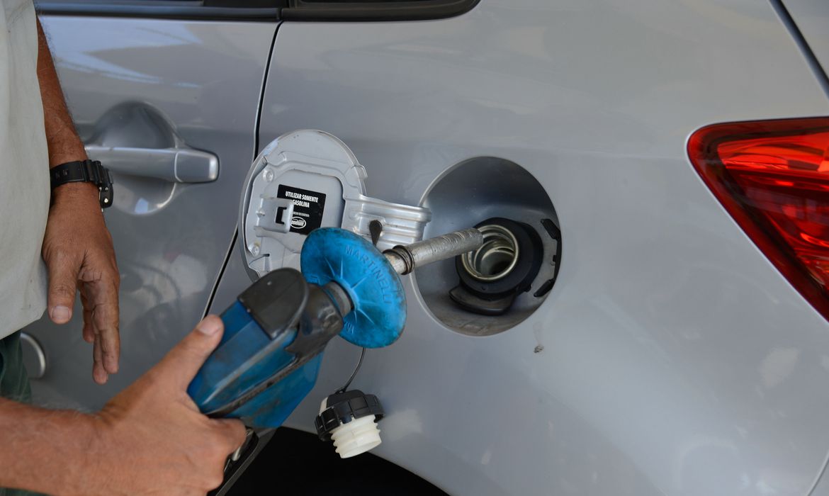 COMBUSTÍVEL: Petrobras aumenta em 8,87% preço do diesel