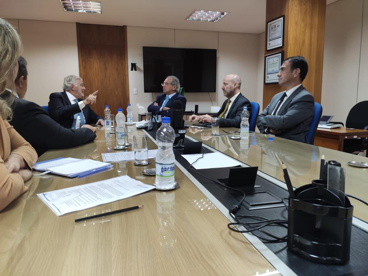 COOPERATIVISMO: Demandas do setor são discutidas com o ministro Paulo Guedes 