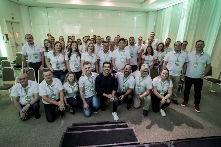 SICREDI IGUAÇU: Cooperativa de crédito destaca diferenciais do modelo de negócio em evento em Campinas (SP)