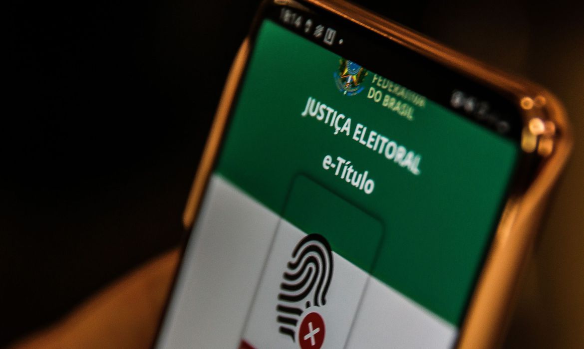 POLÍTICA: Usuários do app e-Título receberão informações oficiais sobre eleições