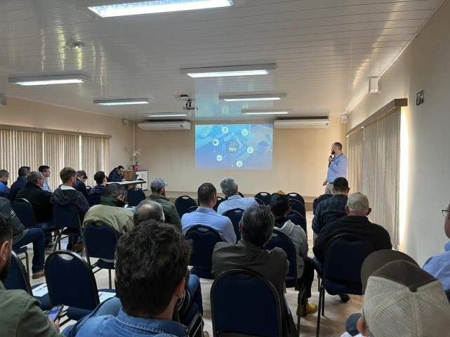 CASTROLANDA: Conexão Agrícola leva expectativas da safra a cooperados