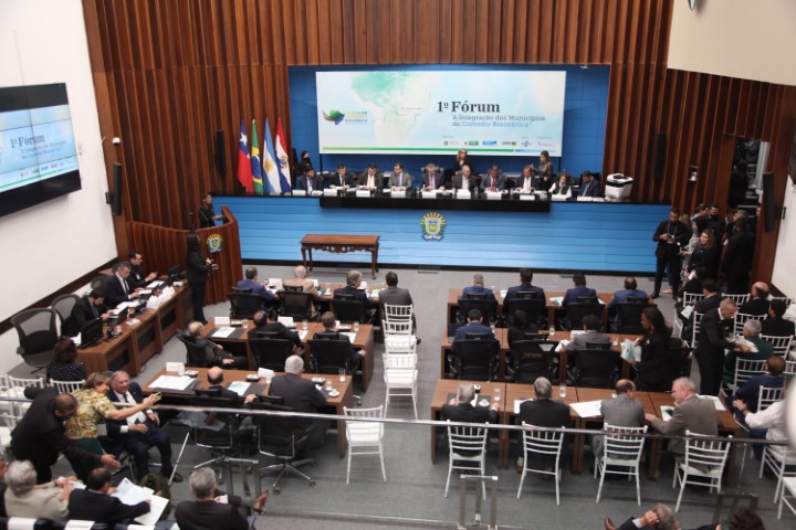 LAR: Cooperativa participa de fórum internacional de logística 