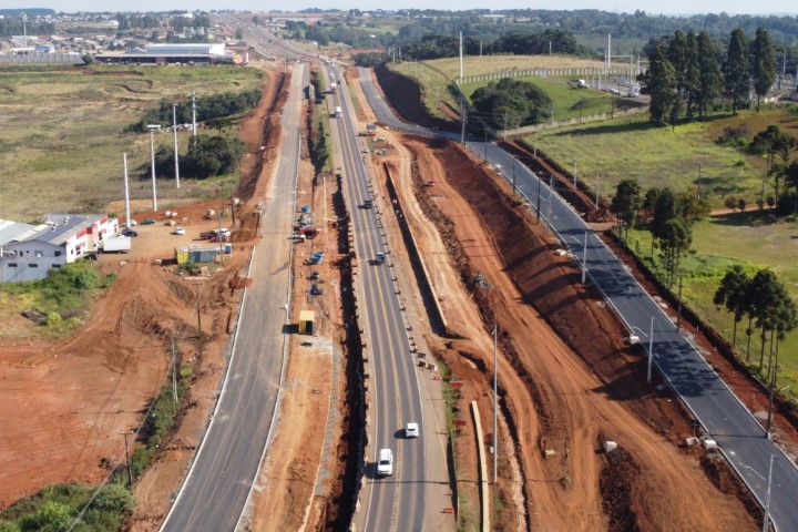 INFRAESTRUTURA III: Duplicação da BR-277 em Guarapuava desvia tráfego de veículos para as marginais