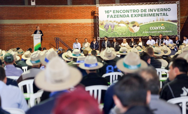 COAMO: Encontro de Inverno na Fazenda Experimental apresenta novas tecnologias aos cooperados
