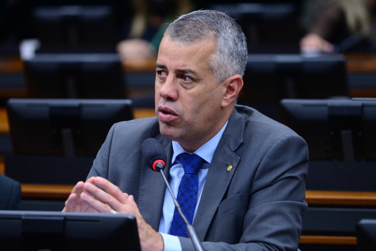 LEGISLATIVO: Comissão de Finanças aprova benefício fiscal para ração de gado e peixe