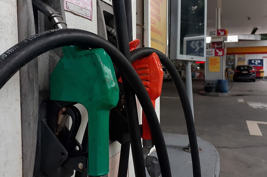 LEGISLATIVO II: Projeto prevê Benefício Combustível para atenuar preço da gasolina