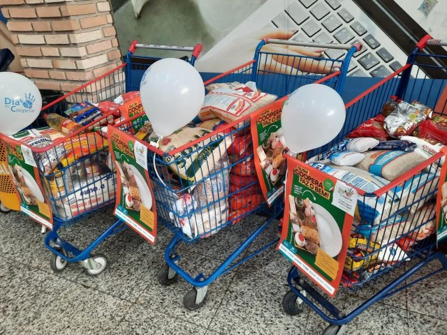 DIA C III: Trezentos voluntários de nove cooperativas devem montar 500 cestas em Maringá