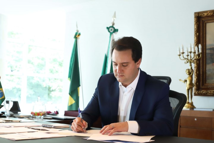TRIBUTO: Estado anuncia redução do ICMS sobre gasolina e energia elétrica de 29% para 18%