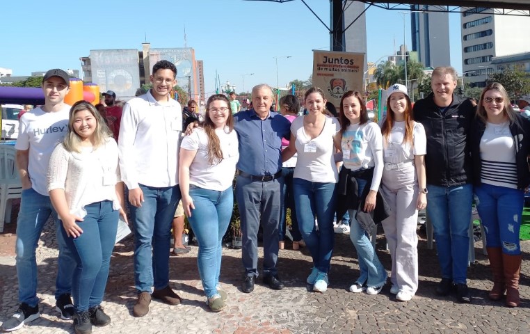 DIA C III: Coopavel exercita e estimula a prática solidária