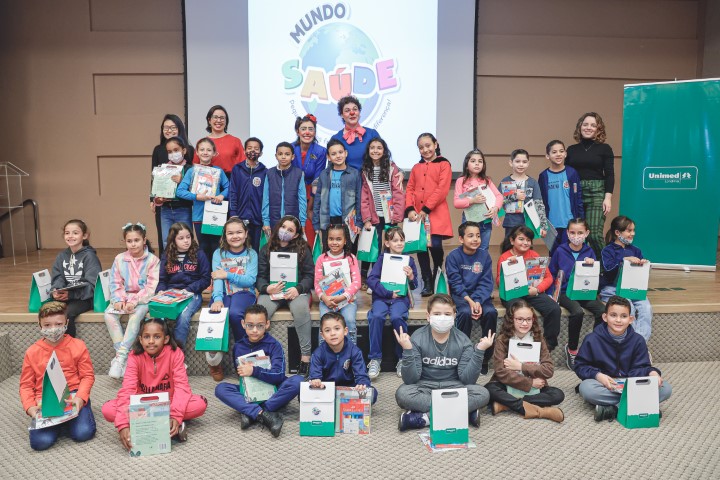 UNIMED LONDRINA: 10º Concurso de Desenho premia estudantes e professores de escolas municipais