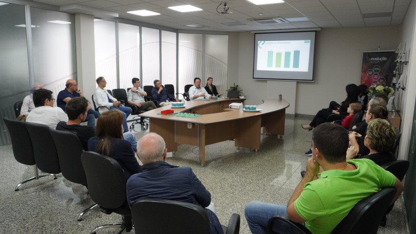 UNIMED COSTA OESTE: Diretoria Executiva promove encontro com cooperados de Marechal Cândido Rondon