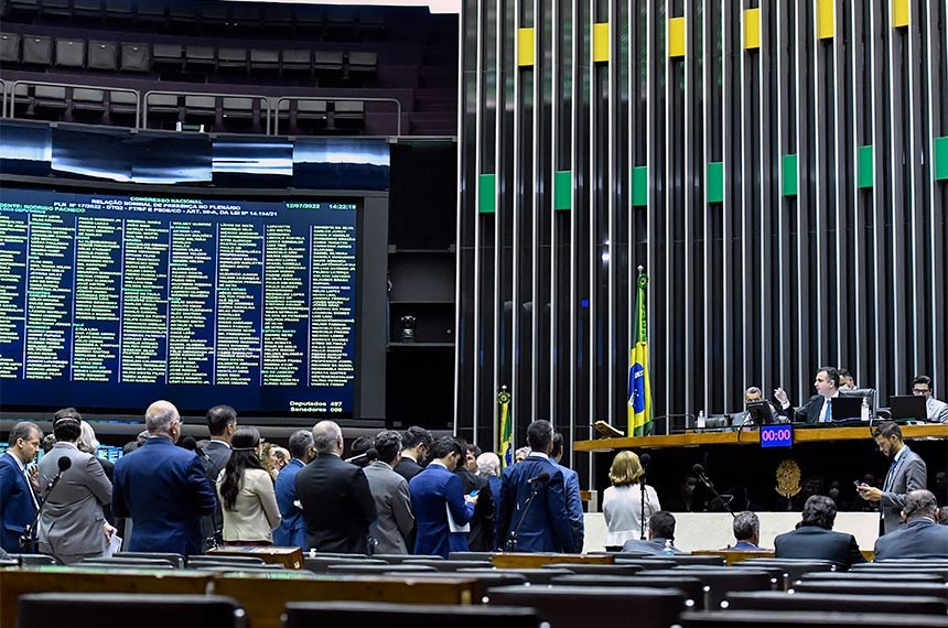 LEGISLATIVO: Congresso decide sobre 22 medidas provisórias a partir de agosto
