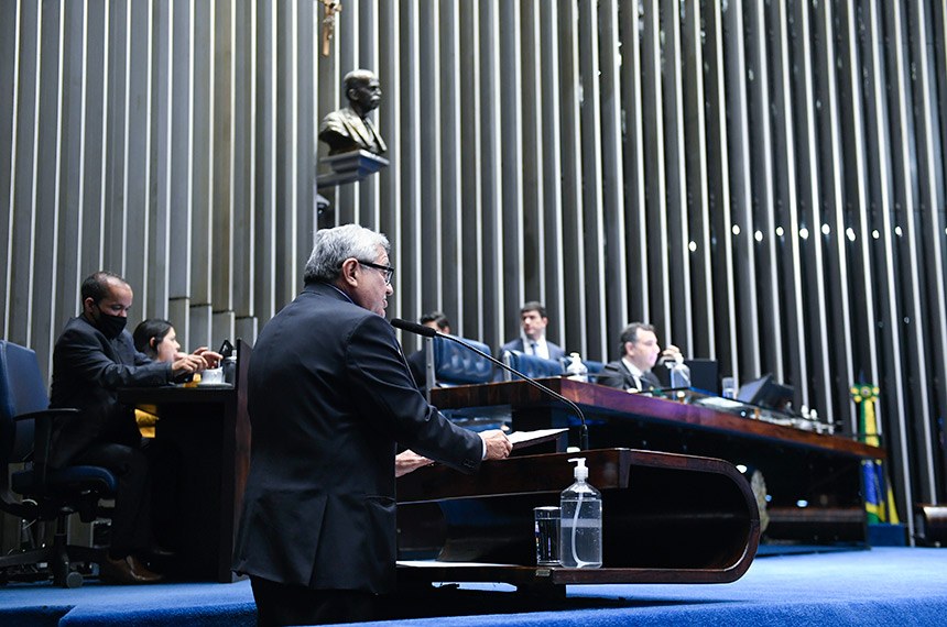 AGRICULTURA FAMILIAR: Promulgada lei que libera R$ 1,2 bilhão para agricultores atingidos por seca