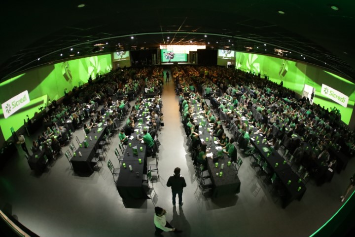 SICREDI CAMPOS GERAIS: Convenção é realizada para mais de 850 colaboradores dos Campos Gerais, Grande Curitiba e Vale do Ribeira