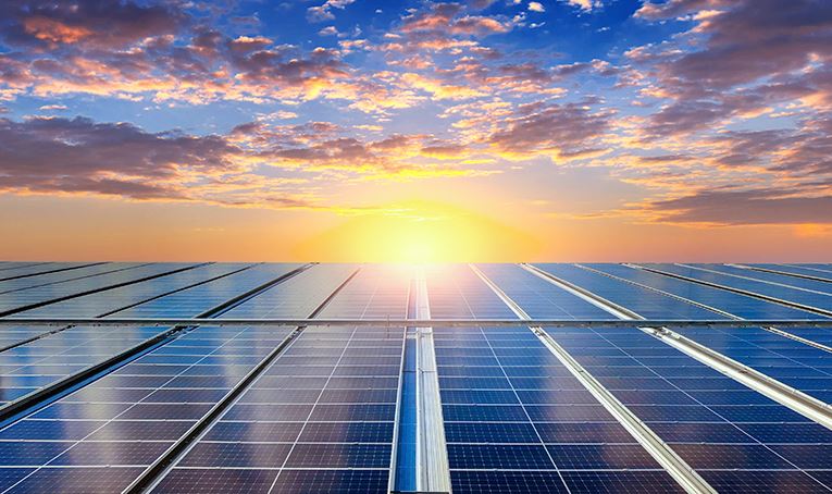 ANEEL: Energia solar centralizada ultrapassa PCHs na matriz energética brasileira